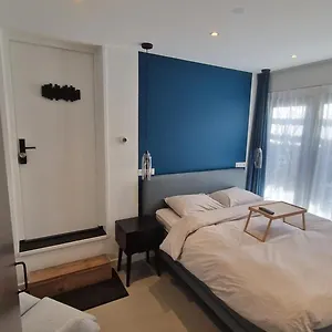Het Met De Groene Deur Bed & Breakfast