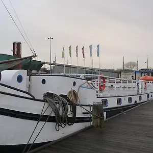 Botel Anna Maria Ii, Amesterdão